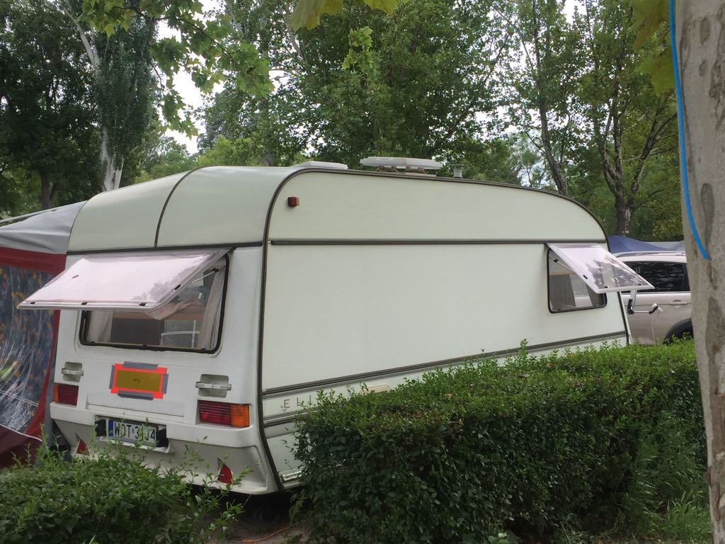Przyczepa kempingowa Elite Eccless 15.4