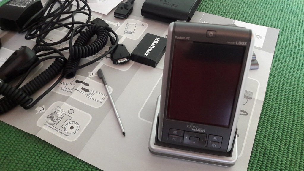 Palmtop Fujitsu-Siemens Pocket LOOX N560