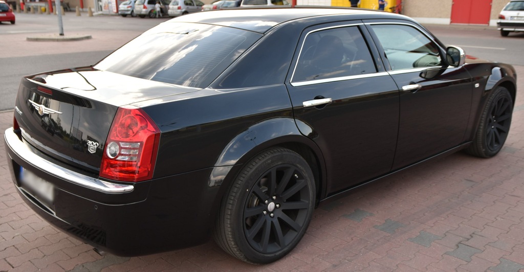 Chrysler 300c 2 поколение