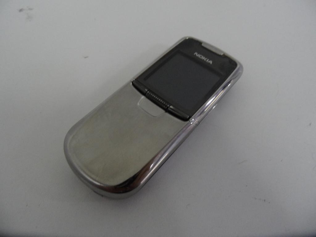 TELEFON NOKIA 8800 + ŁADOWARKA