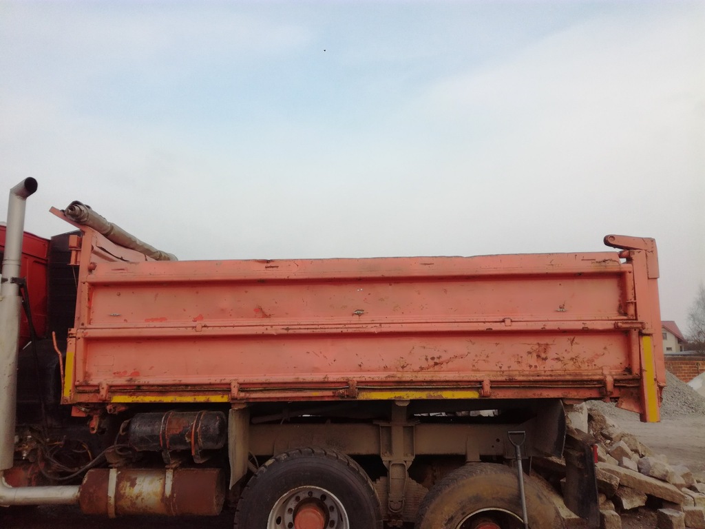 Kiper wywrotka Tatra 815