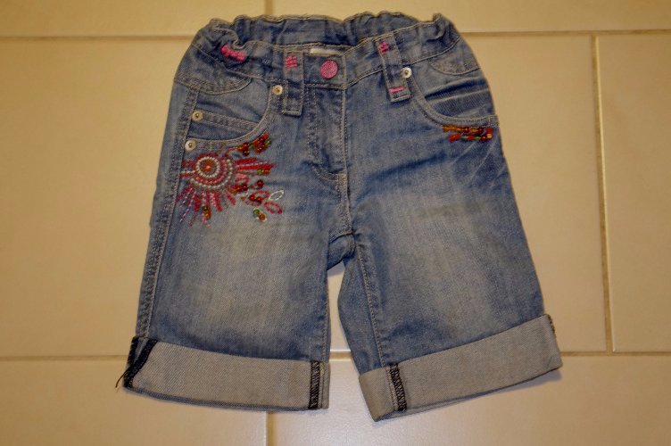 C&amp;A krótkie spodenki jeans rozm.116 cm 5-6L