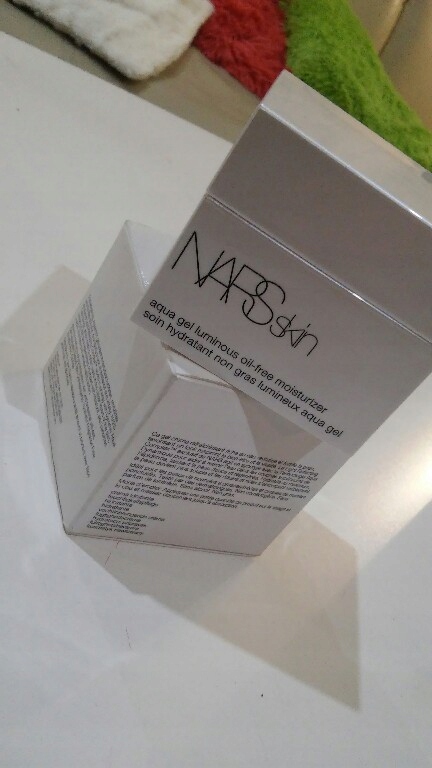 nars skin aqua gel luminous oil-free moisturizer