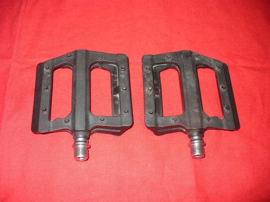 Super platformy BLB FLATLINER Roar Pedals