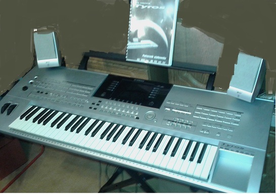 Yamaha Tyros 1