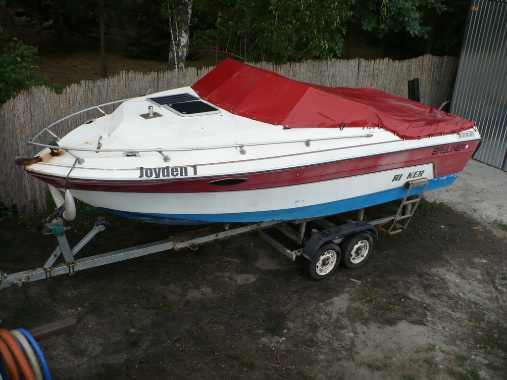 Jacht motorowy RINKER V190 6.5 METRA ŁÓDŹ KABINOWA