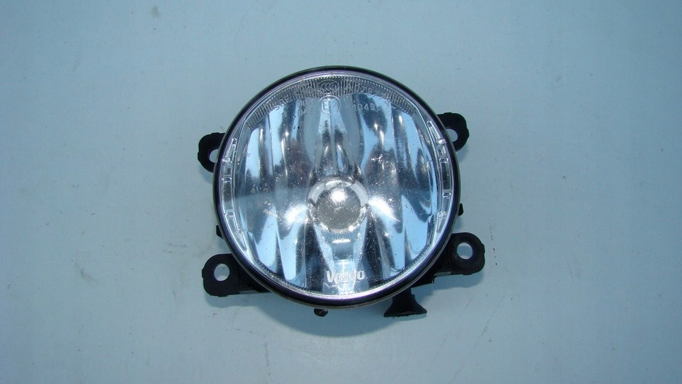 261500217R CLIO IV MEGANE III HALOGEN PRZÓD