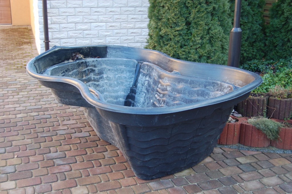 Plastikowe oczko wodne 200x75