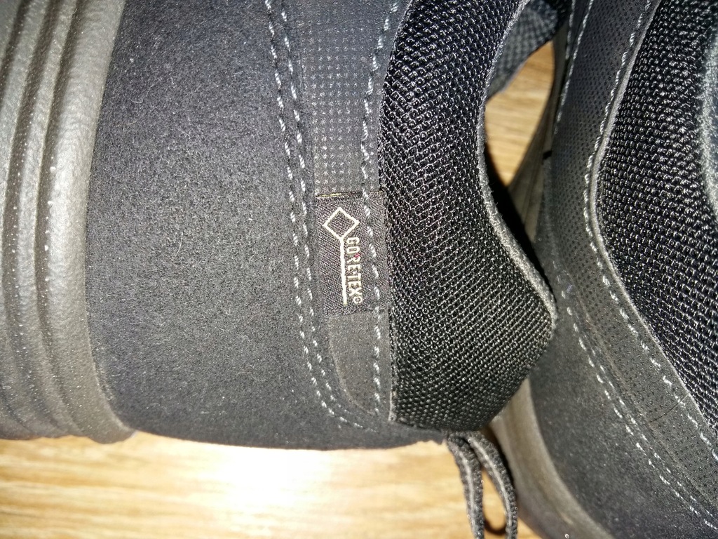 ECCO GORETEX buty sportowe używane rozmiar 43