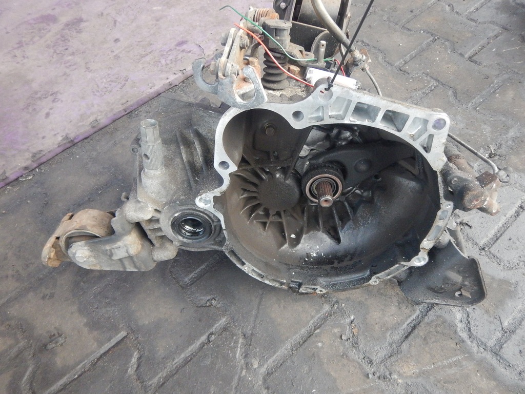 HYUNDAI ACCENT II LC 1,3 SKRZYNIA BIEGÓW H22073