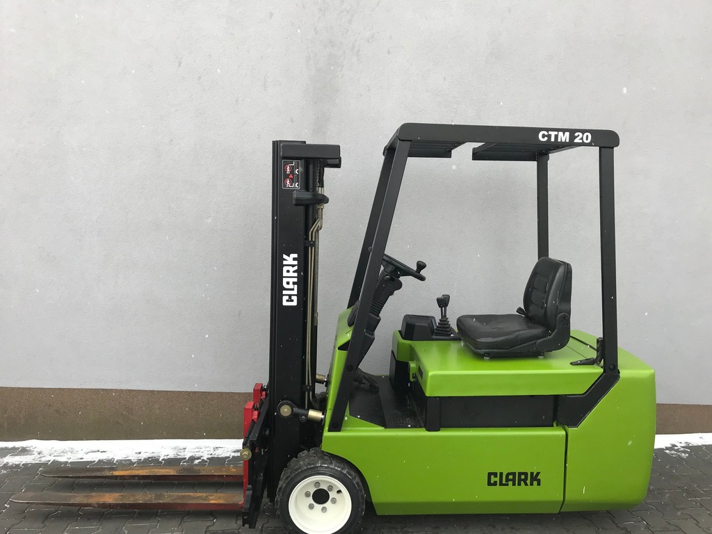 WÓZEK WIDŁOWY CLARK CTM 20 TRIPLEX 48V PRZESUW