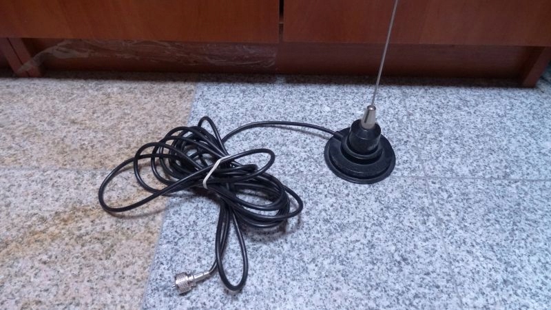 ANTENA CB HUSTLER IC-100
