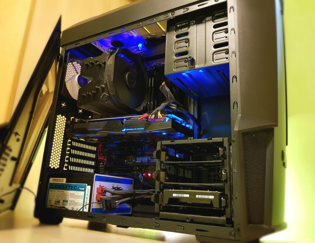 PC *i7 6700K|GTX 1080|32GB RAM|SSD+3TB|WIN10|GWAR*