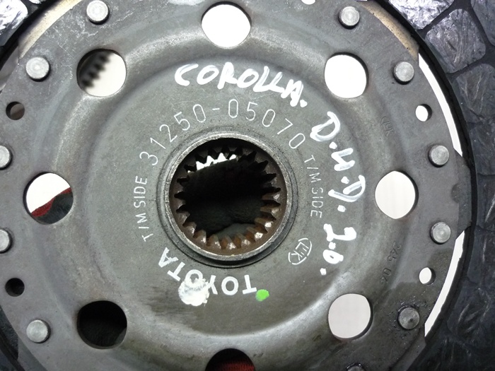 Sprzęgło koło dwumasowe Toyota Corolla E12 2.0 D4D