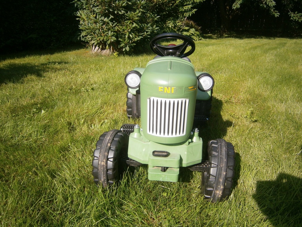 Stary traktor na pedały. Stan bdb