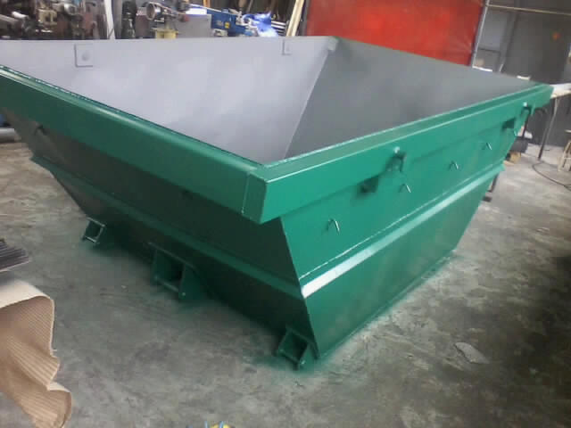 kontener Mulda 4m3 - 2700zl netto.