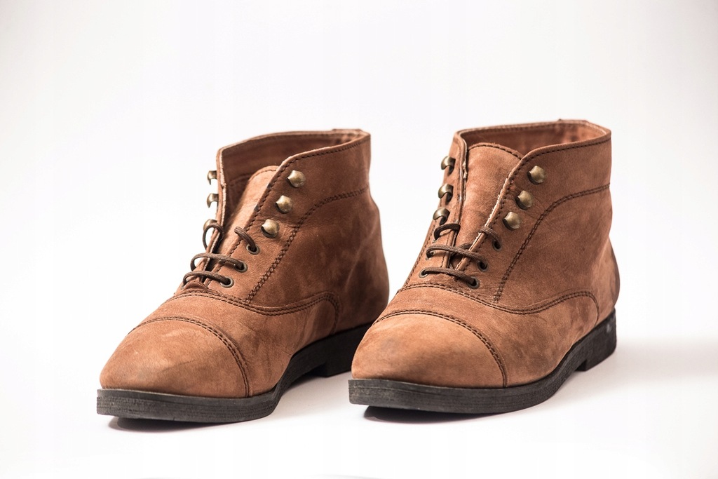Buty Leather Upper r. 37,5 skórzane