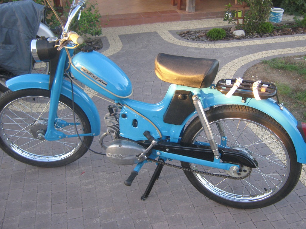 Motorower komar 2350 z dokumentami