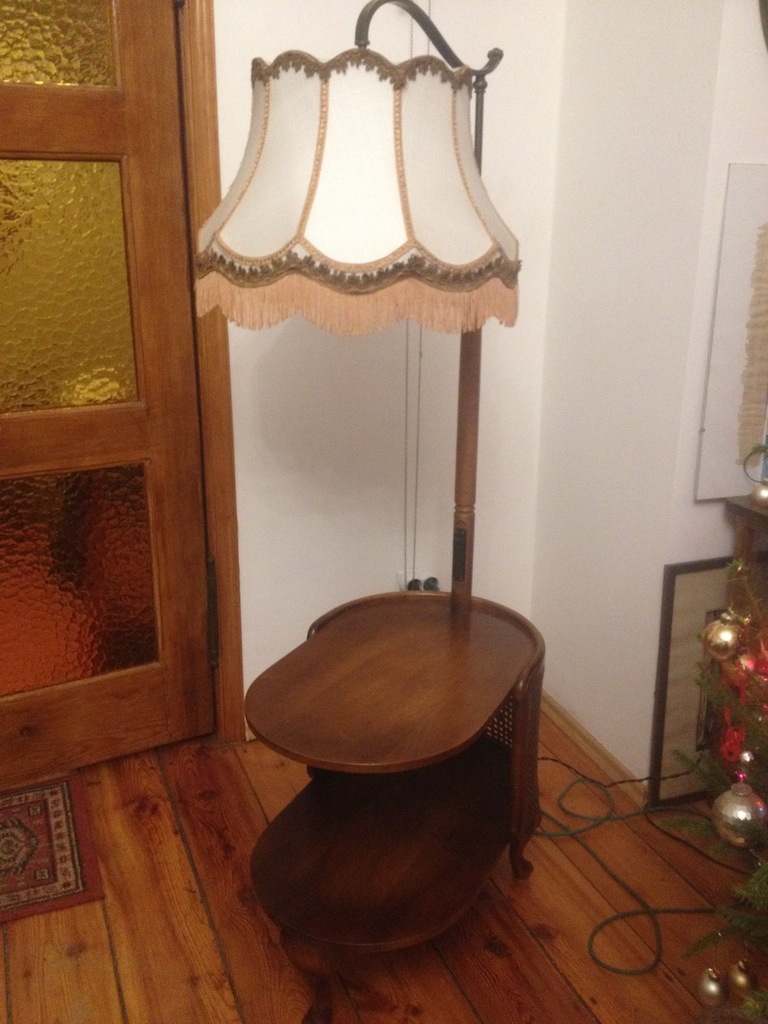 Ludwikowska lampa stolik z rafią