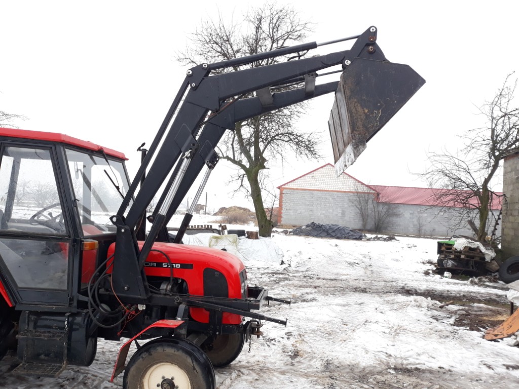 Ładowacz czołowy zetor