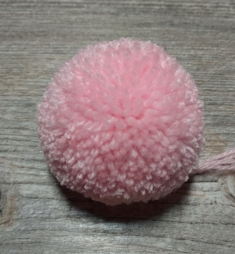 Pompon Z Wloczki Rozowy 7643608121 Oficjalne Archiwum Allegro