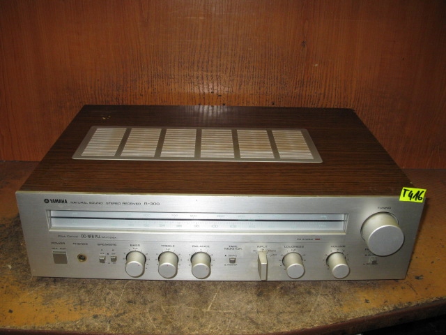 AMPLITUNER YAMAHA R-300 - NR T416