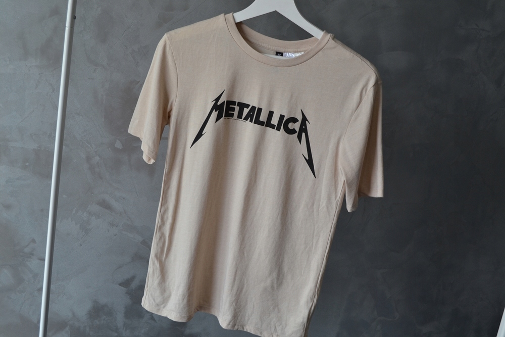89. T-shirt Metallica H&M r. XS DEYNN