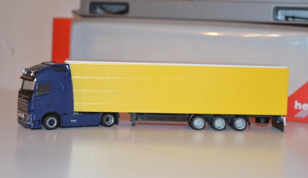 HERPA 1/87 Volvo FH 16 750 GL XL Lowliner Schmitz - 7083112153