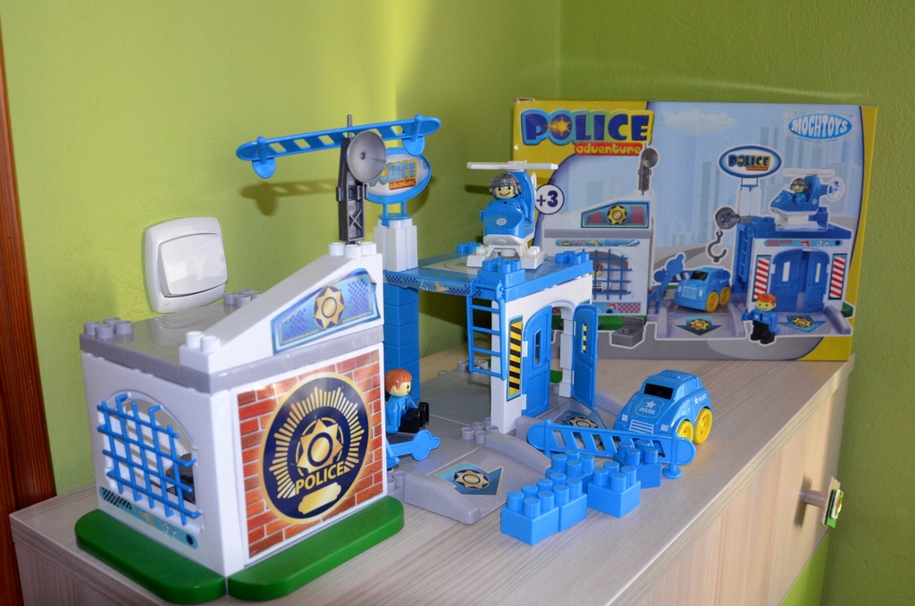 Klocki Posterunek policji - Mochtoys 7094447035