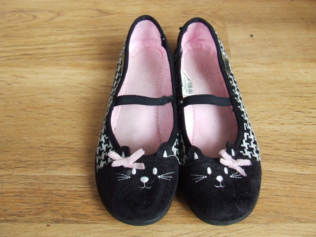 Buty dziecięce balerinki BEFADO 32 r piękne