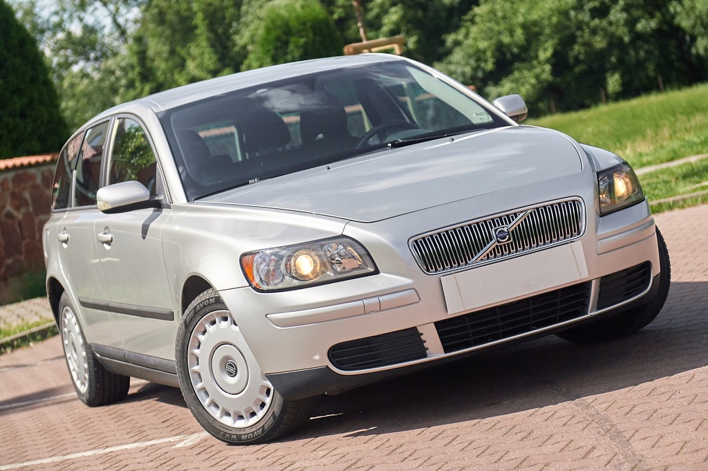 VOLVO V50 2.0D 136PS 6-BIEG CLIMATRONIK OPŁACONE