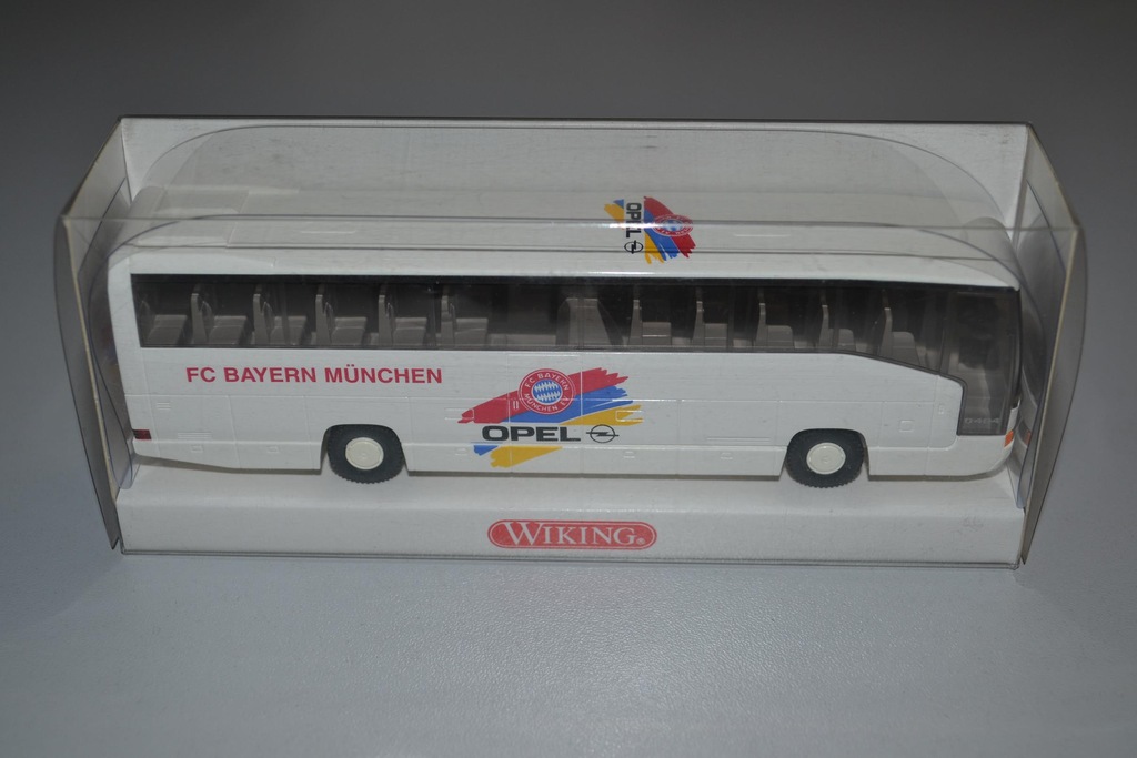Autobus Mercedes BAYERN MONACHIUM 1:87 WIKING