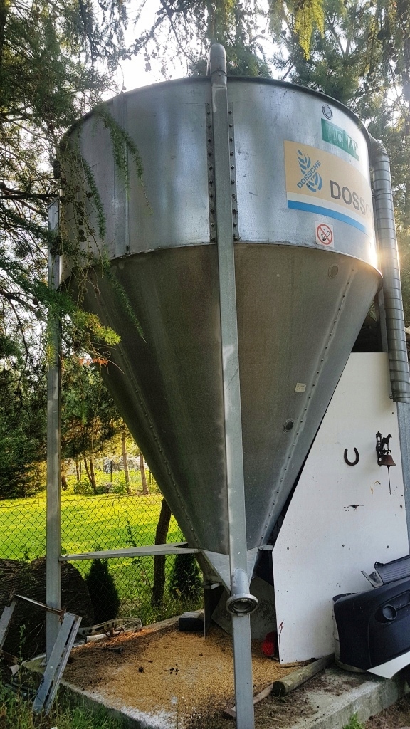 Silos paszowy zbożowy Michał H514 8 ton 12,5 m3