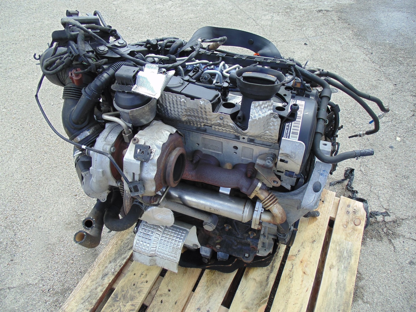 Oil pump audi a4 2.0 tdi hot sale