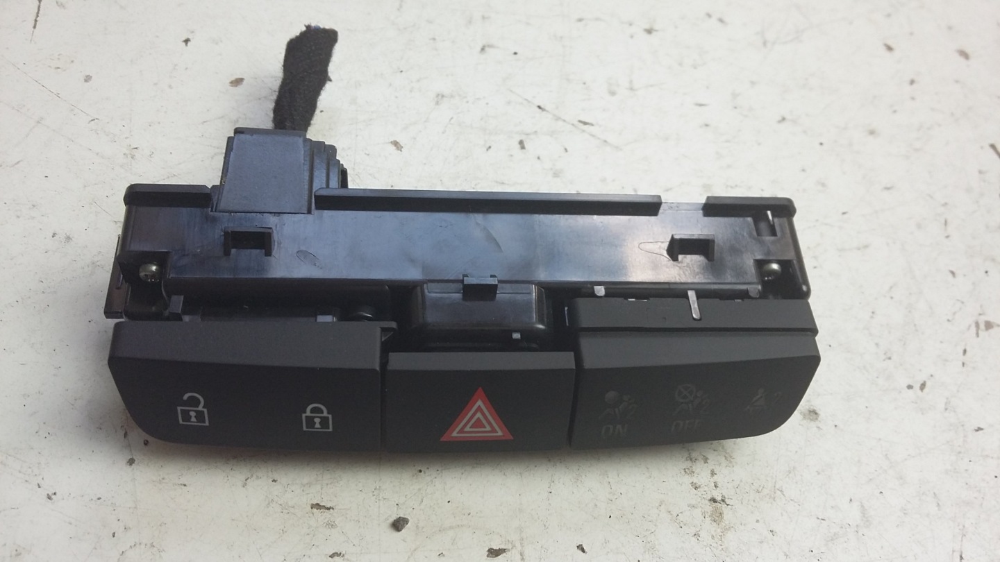 Schalter Leuchten des warnblickschalters OPEL INSIGNIA 2.0 T
