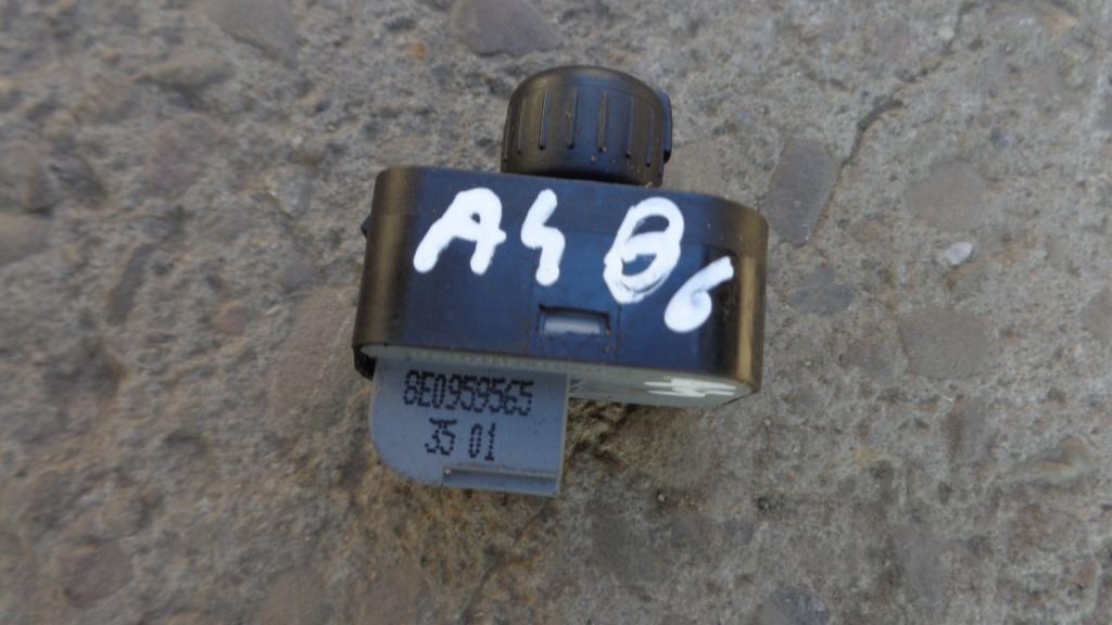 prekidač retrovizora AUDI A4 B6 B7 A3 8P 8E0959565