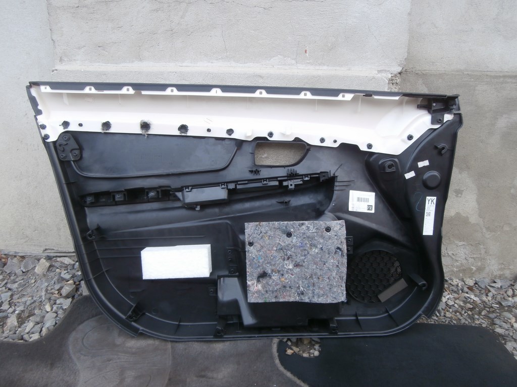 upholstery side right front SUBARU XV