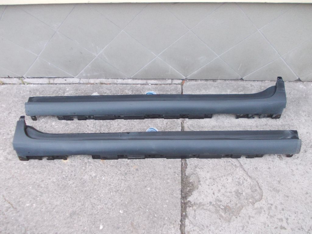 BMW X3 F25 cap moulding threshold