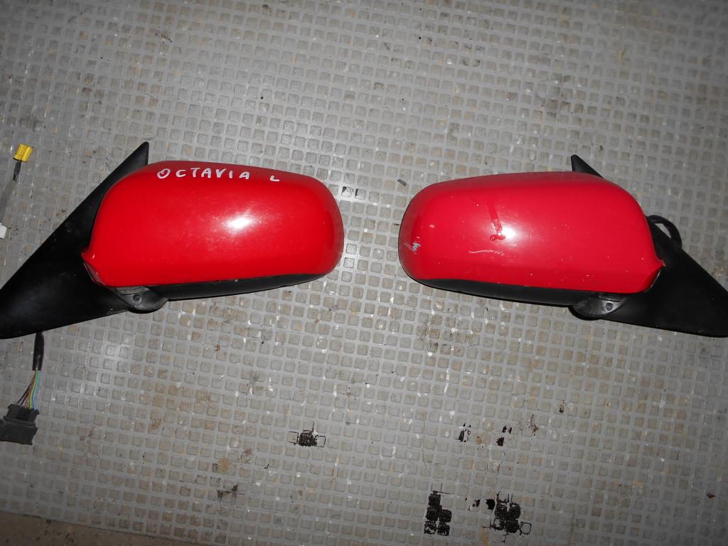 SKODA OCTAVIA and mirror electrics right