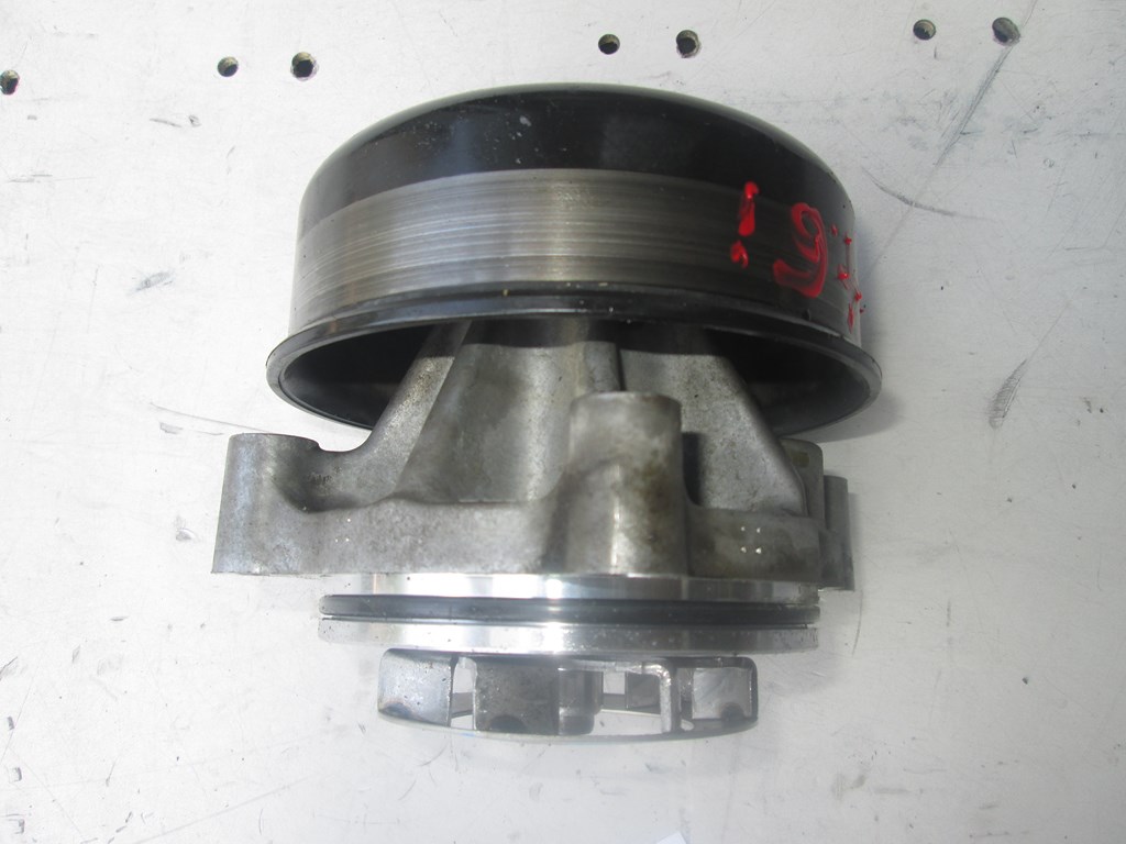 water pump Ford Mustang 4.6i