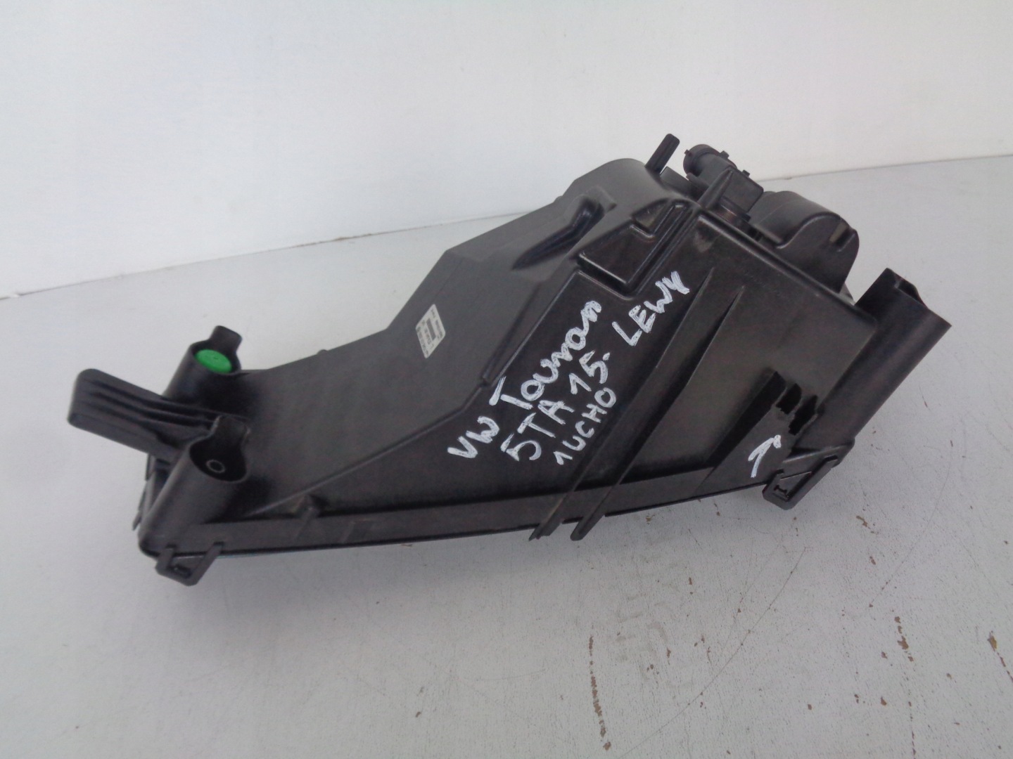 fog light left VW TOURAN 5TA 15