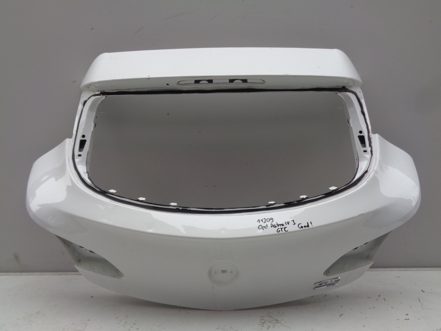 boot doors OPEL ASTRA J GTC NR 11209