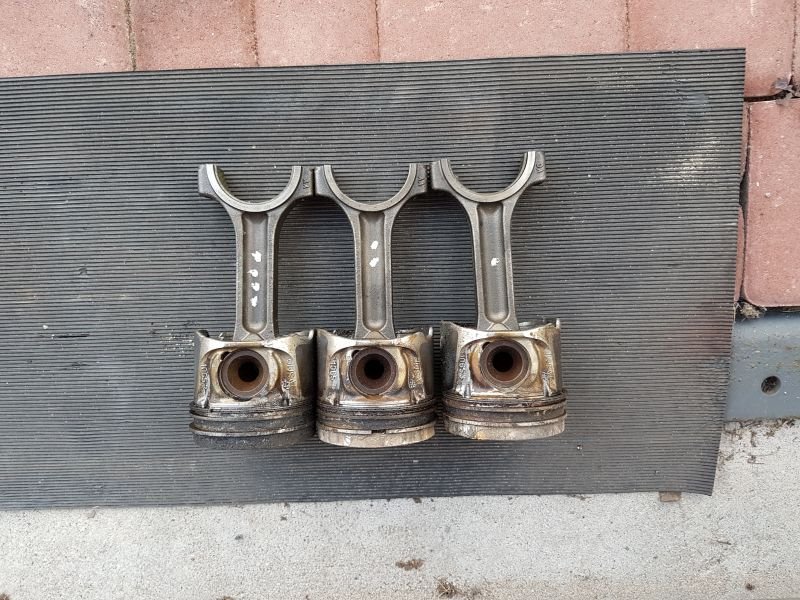 piston pistons OPEL RENAULT PRIMASTAR VIVARO 2,0 DCI