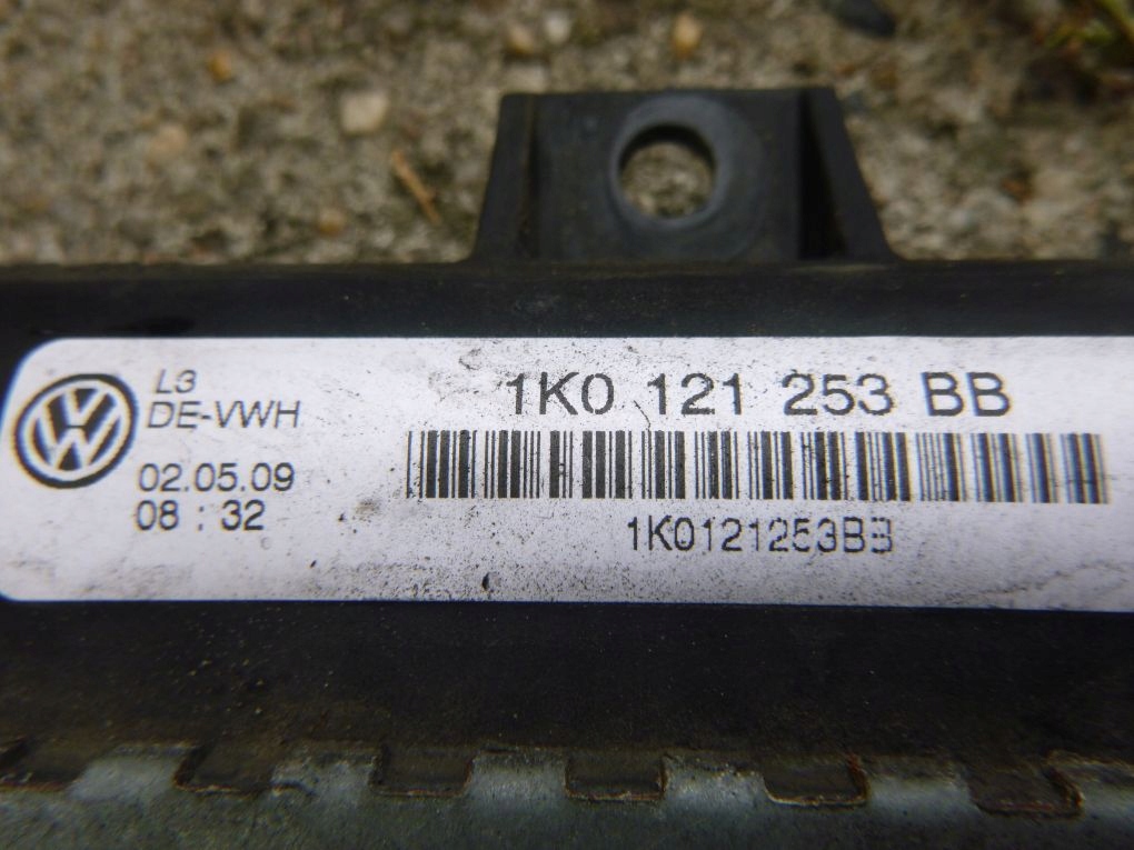 A3 LEON OCTAVIA GOLF V 1K0121253BB water cooler