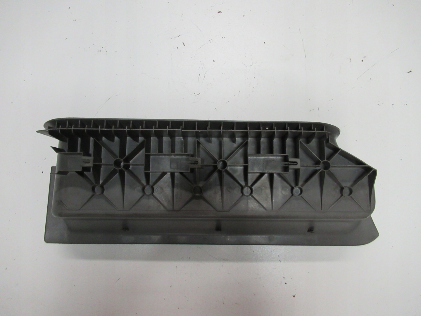 STOPIEN pravý spolujezdce VW T4 701863736B