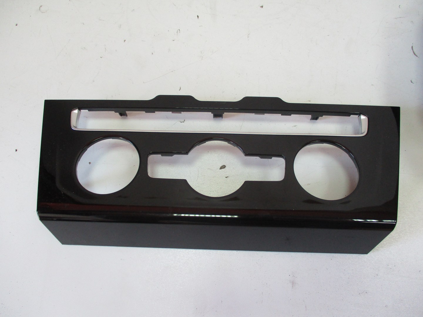 frame moulding dekor of the dashboard VW ARTEON 3G8