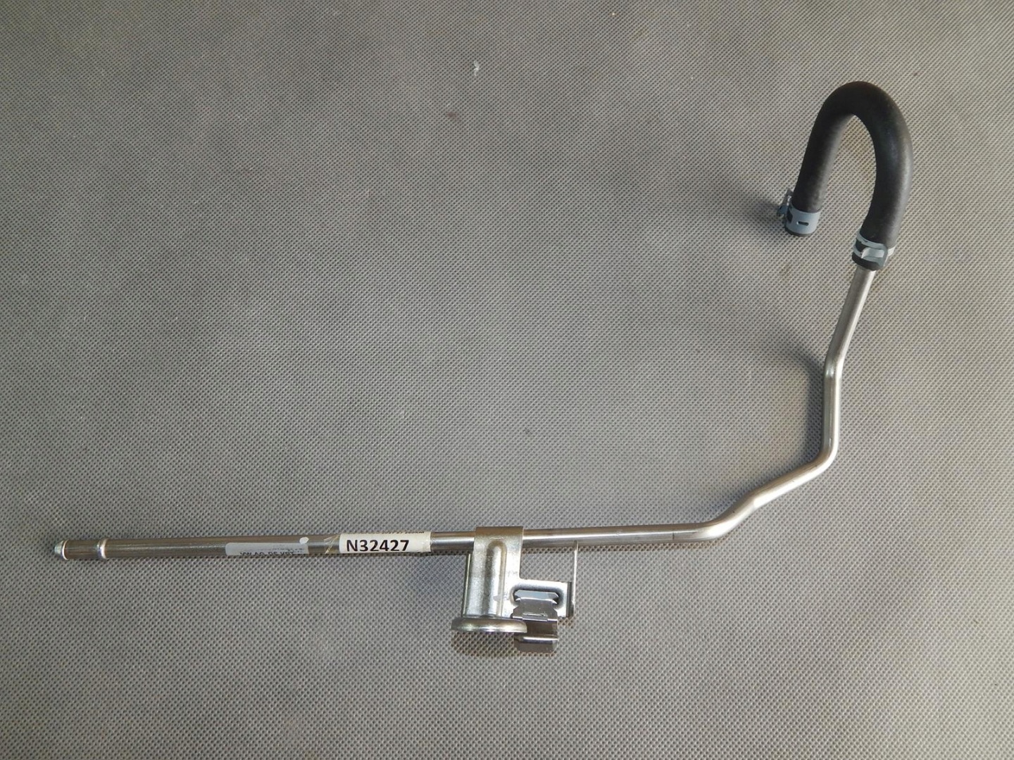 AUDI A4 B9 Tuyaux 04L131552B