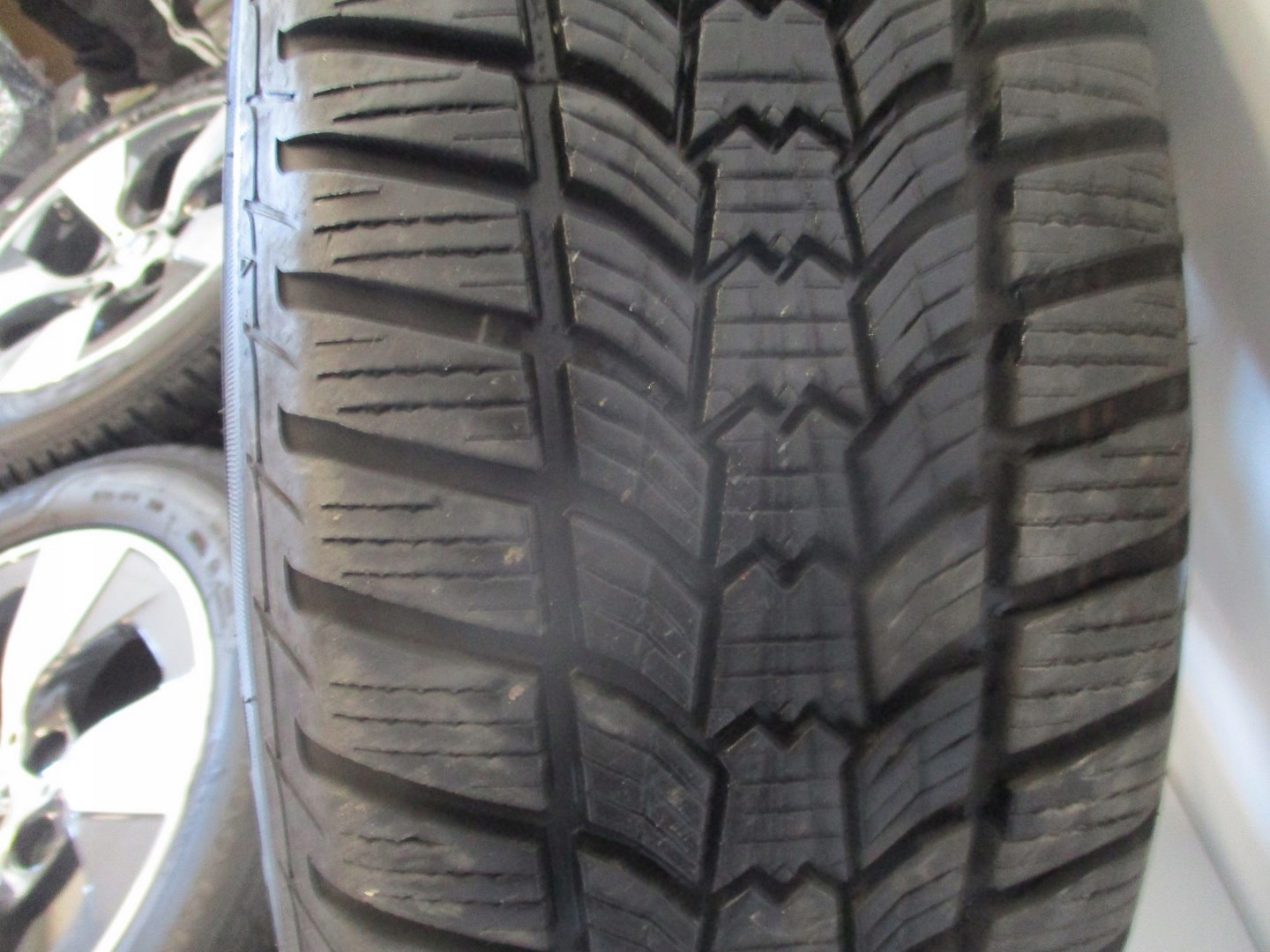 wheels discs tyres BMW 3 F30 R16 7MM M+S