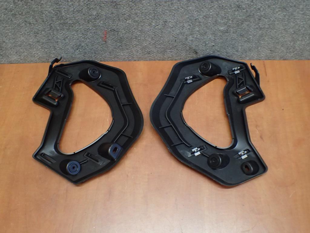 Koszyk holder fog lights right left RENAULT ZOE