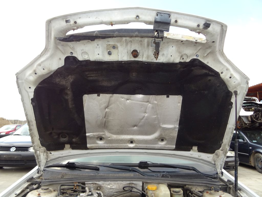Opel Vectra C Cofano